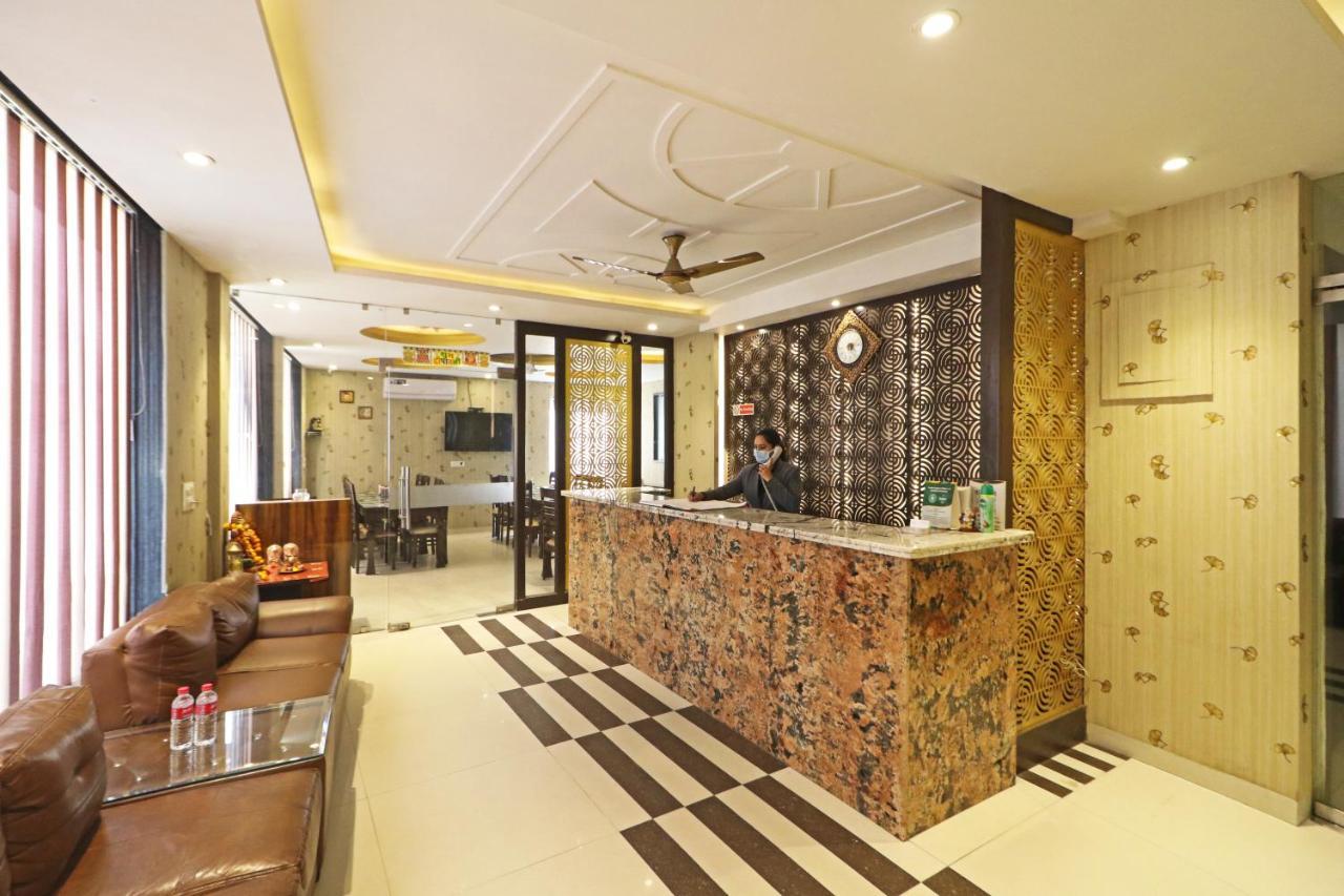 Hotel Paragon Suites Yeni Delhi Dış mekan fotoğraf